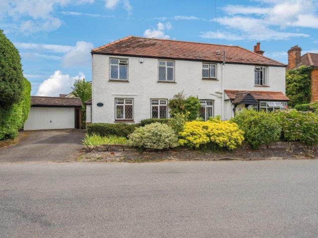 House for sale in Denham, Gerrards Cross and Chalfonts Community Board, Buckinghamshire