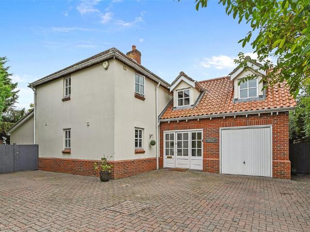 House for sale in Stratford St Mary, Chelmondiston