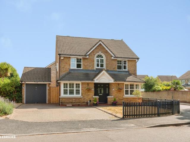 House for sale in Old Dean, Heol-las