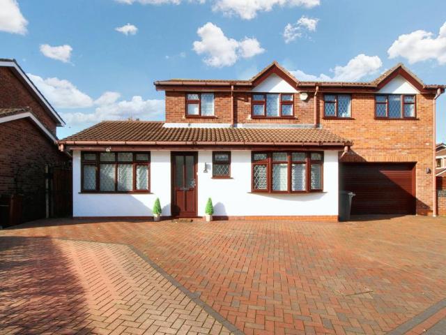 House for sale in Ashmore Lake, Willenhall