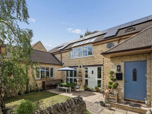 House for sale in Deer Park, Black Bourton