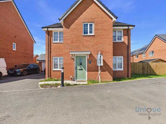House for sale in Cabus, Lancashire