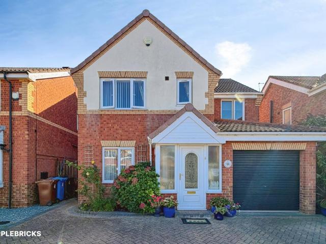 House for sale in Longhill, Hull