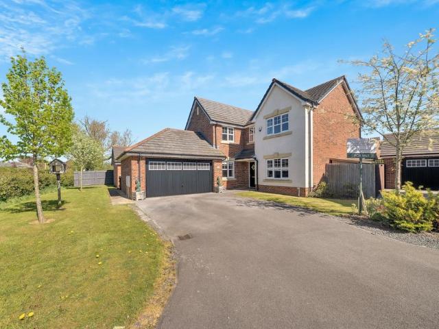 House for sale in Cabus, Lancashire