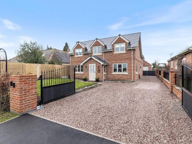 House for sale in Melbourne, East Riding Of Yorkshire