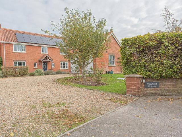 House for sale in Burrowbridge, Somerset