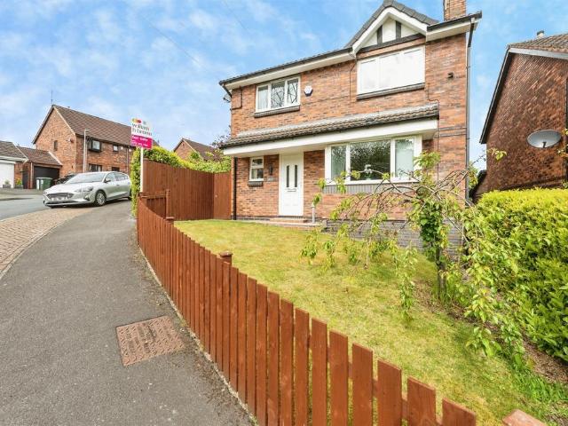House for sale in Churwell, West Yorkshire