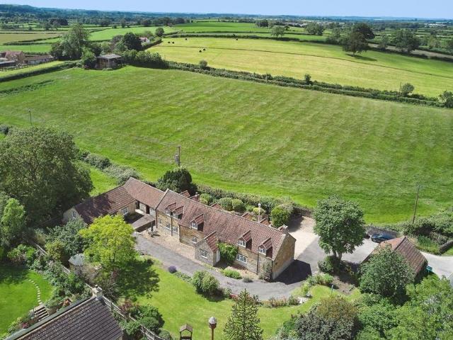 House for sale in Castle Cary, Somerset