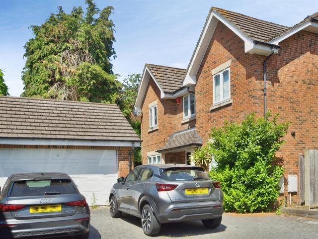 House for sale in Broxbourne, Hertfordshire