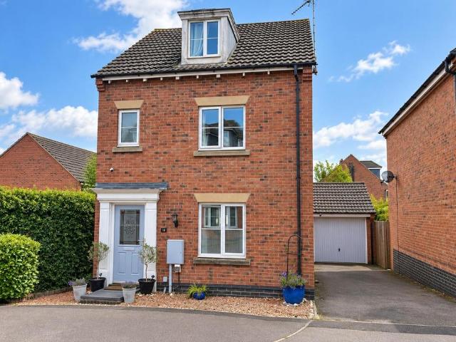 House for sale in Desborough, North Northamptonshire