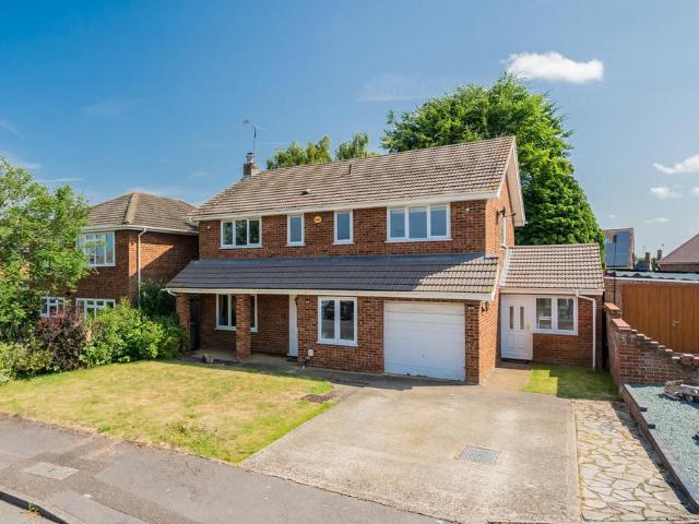 House for sale in Milton Keynes