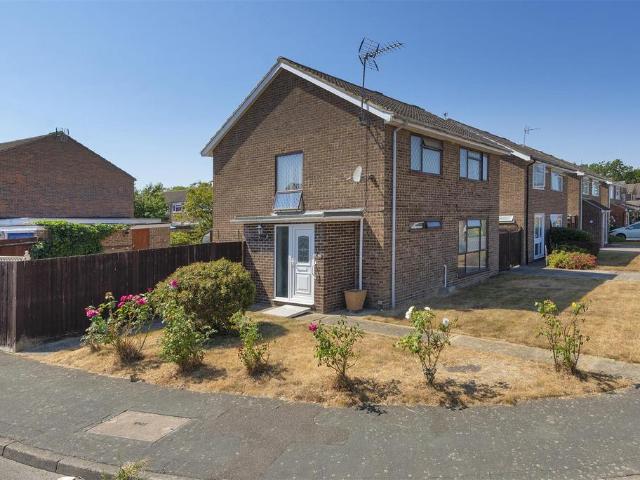 House for sale in Sandown Park, Kent