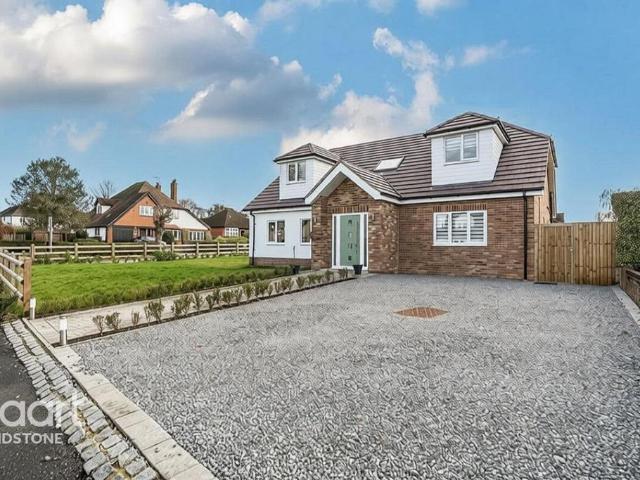 House for sale in Midway, Kent