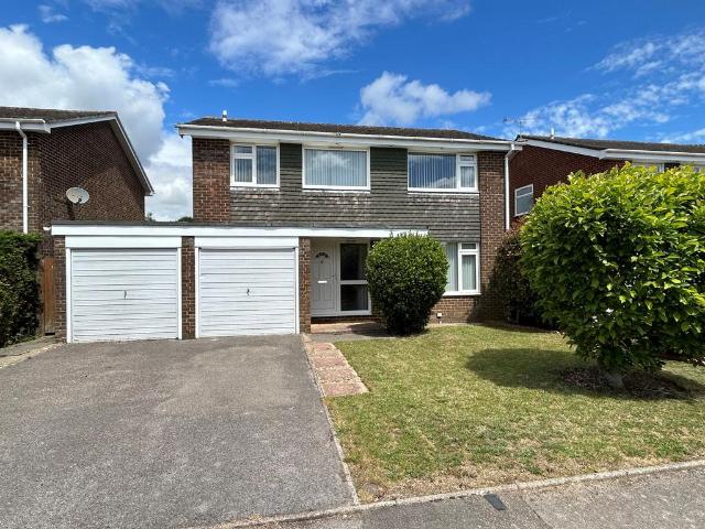 House for sale in Oakley, Merley