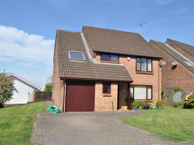 House for sale in Three Crosses, Wales