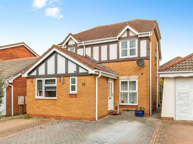 House for sale in Wootton, Northamptonshire
