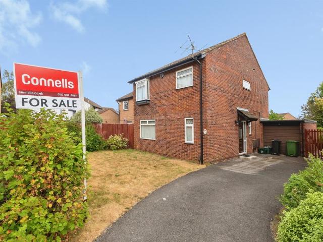 House for sale in Barrs Court, Cadbury Heath