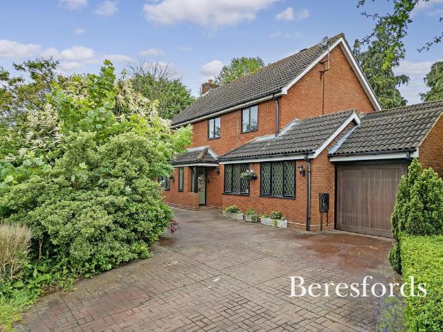House for sale in Ingatestone and Fryerning, Navestock Side