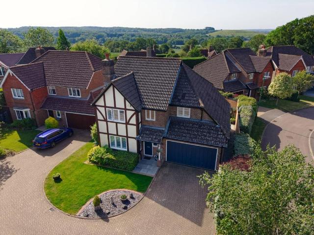 House for sale in Kingsfold, Horsham