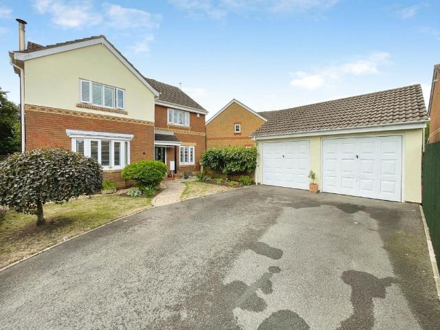 House for sale in Broadlands, Wales