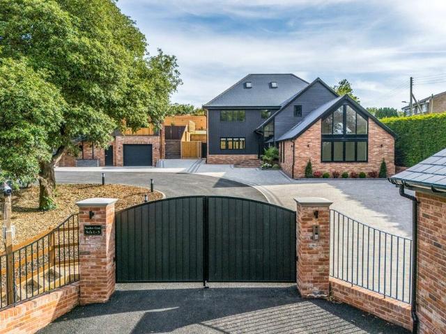House for sale in Lower Higham, Hamerton
