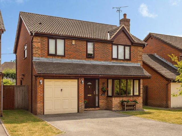 House for sale in Goddards' Green, Perryfields