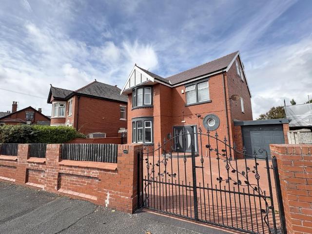 House for sale in Knowle, Blackpool