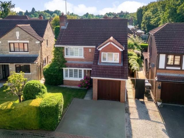 House for sale in Harewood, West Yorkshire