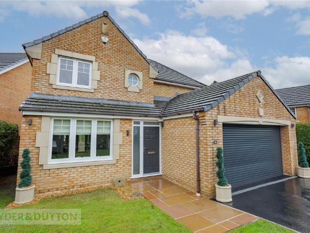 House for sale in Charlesworth
