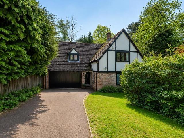 House for sale in Sunningdale