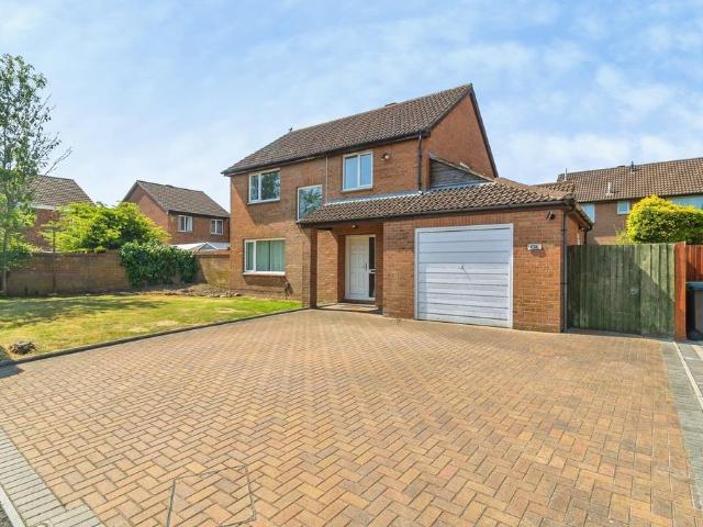 House for sale in Great Linford, Milton Keynes