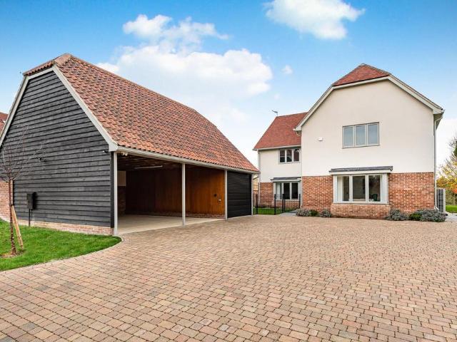 House for sale in Duton Hill, Essex