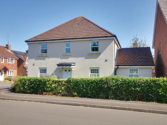 House for sale in Barton Stacey, Hampshire