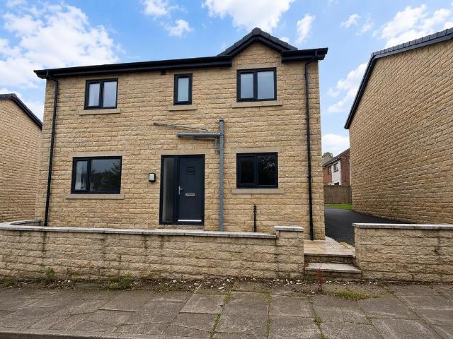House for sale in Broad Folds, Clayton