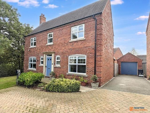 House for sale in Hugglescote, North West Leicestershire