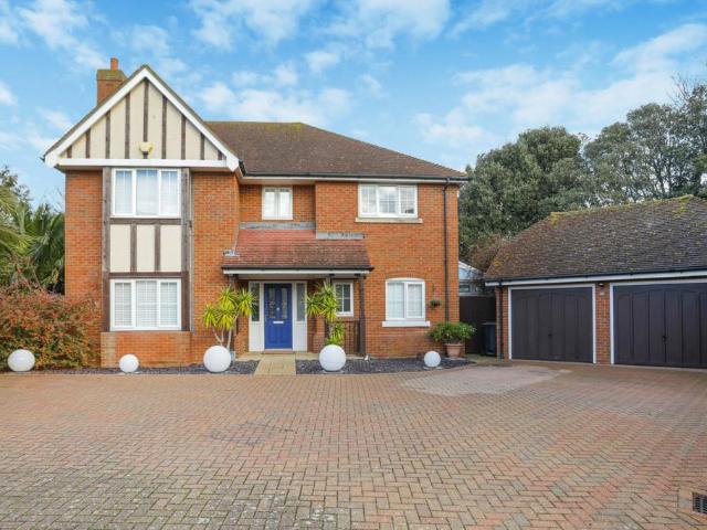 House for sale in Acol, Kent