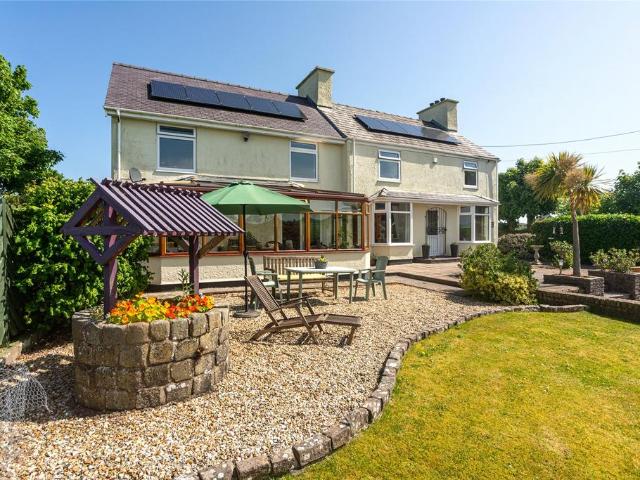 House for sale in Amlwch, Wales