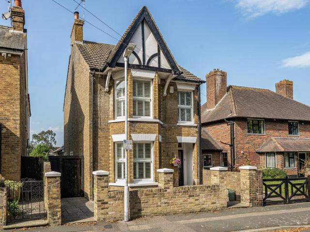House for sale in Regent Quay, Oad Street