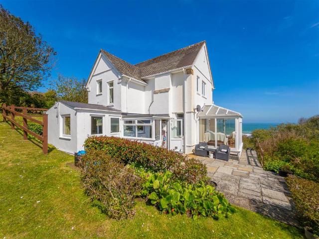 House for sale in Coverack, Cornwall