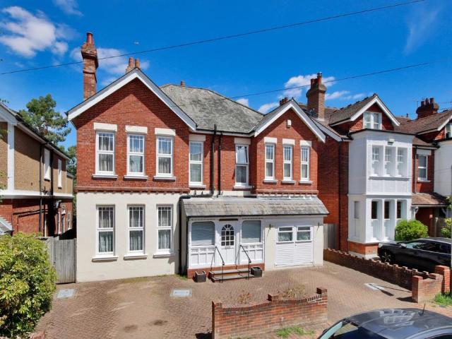 House for sale in Nevill Park, Sandown Park