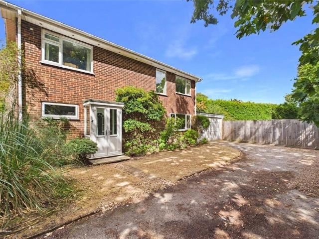 House for sale in Sulhamstead, Burghfield Common