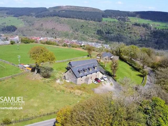House for sale in Penrhiwceiber, Wales