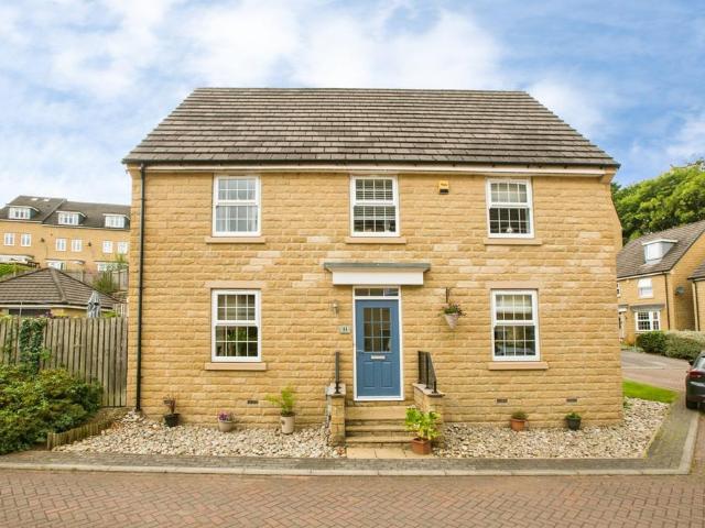 House for sale in Fountainhead, West Yorkshire