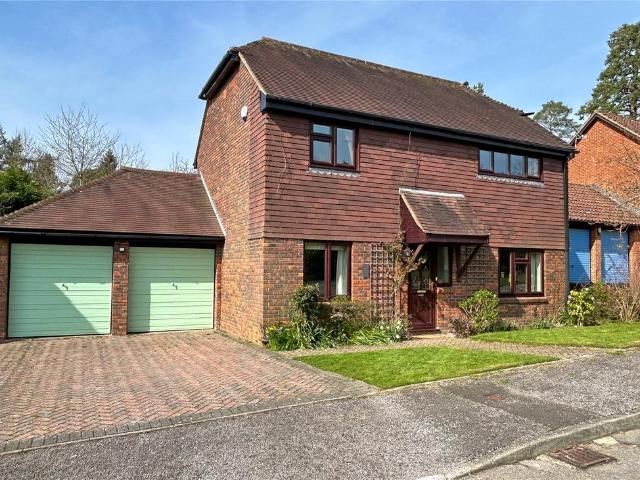 House for sale in Hawkenbury, Sandown Park