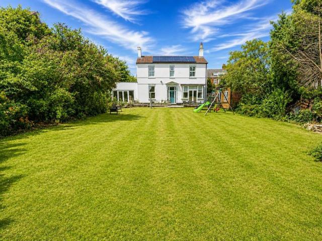 House for sale in Rushden