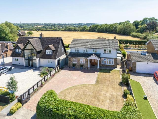 House for sale in Ongar, Epping