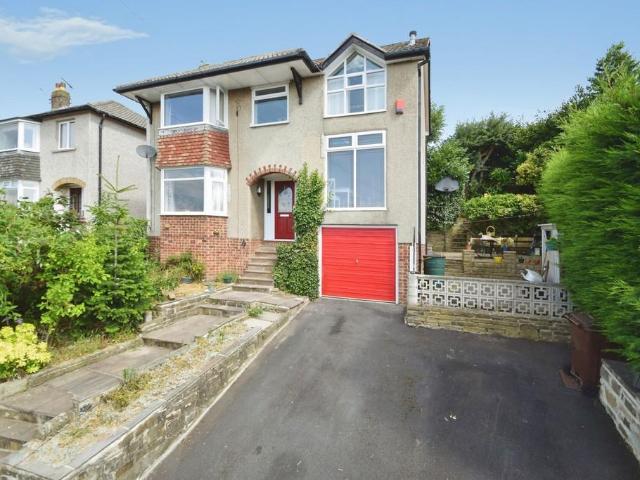 House for sale in Riddlesden, West Yorkshire