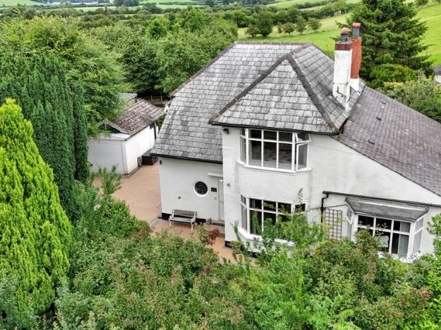 House for sale in Tewitfield, Bare