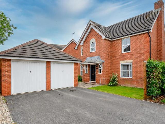 House for sale in High Field, York