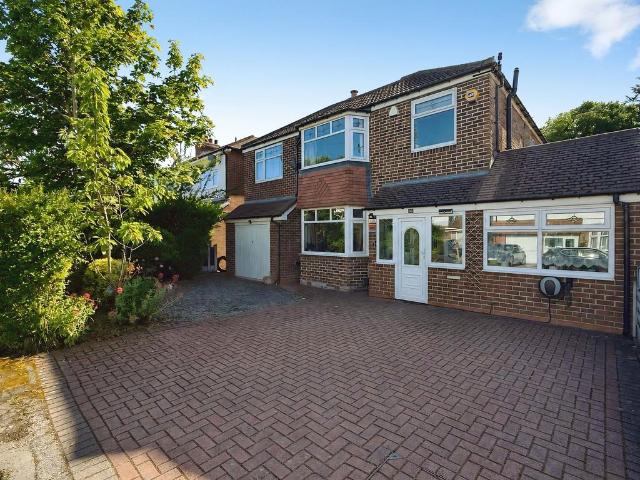 House for sale in Cheadle Hulme, Greater Manchester